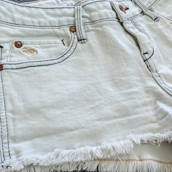 #8 QSD Shorts - Picture 6 of 8